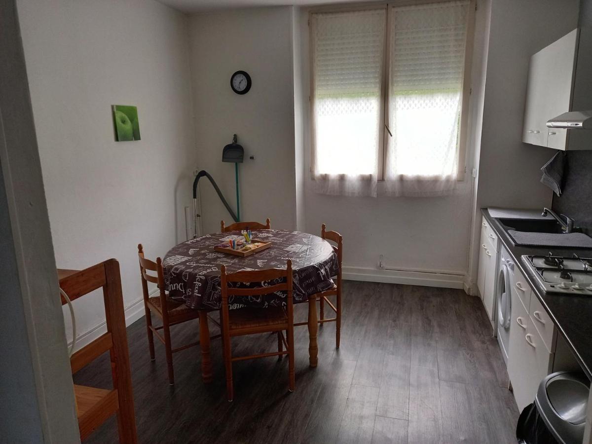 Appartement "Les Tournesols" 1Er Etage 2Ch Avec Parking A Lurs Exterior photo