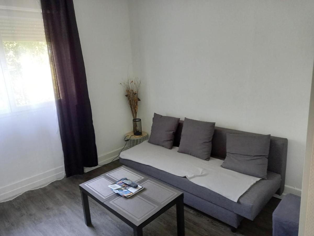Appartement "Les Tournesols" 1Er Etage 2Ch Avec Parking A Lurs Exterior photo